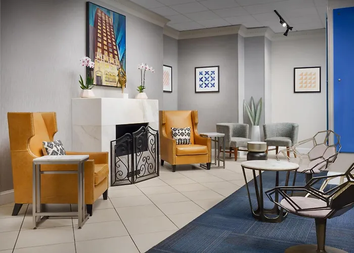 Holiday Inn Express Chicago - Magnificent Mile By Ihg