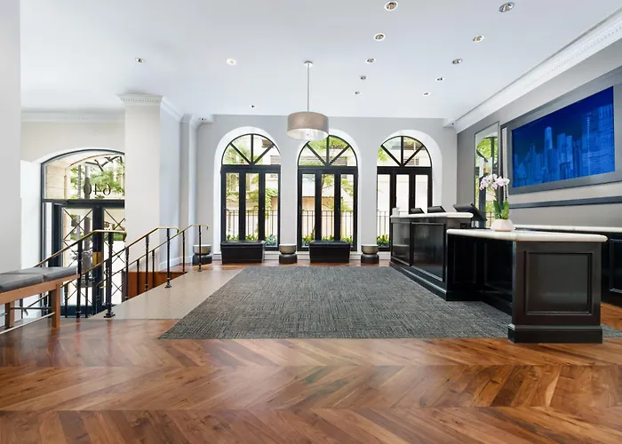 Holiday Inn Express Chicago - Magnificent Mile By Ihg